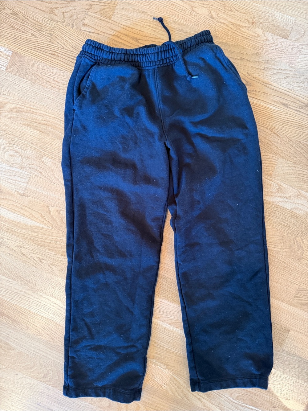 GAP Black Drawstring Joggers. Heavy weight sweats. Men’s Small
